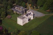 picton_castle.jpg (6647 bytes)